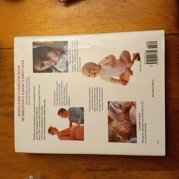 Mayo Clinic Complete Book of Pregnancy & Baby's First Year - Hardback 750 pages - Picture 2 of 10